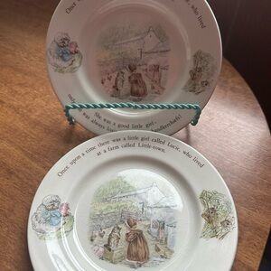 Wedgewood Peter Rabbit Miss Tiggy Winkle small plates 2